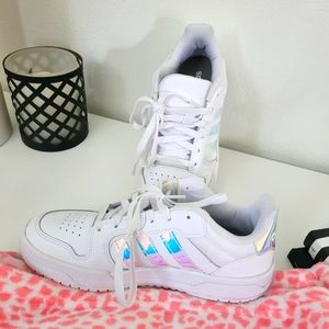 Adidas Wmns Entrap 'White Iridescent' (FY6017) Size 7 in good conditions